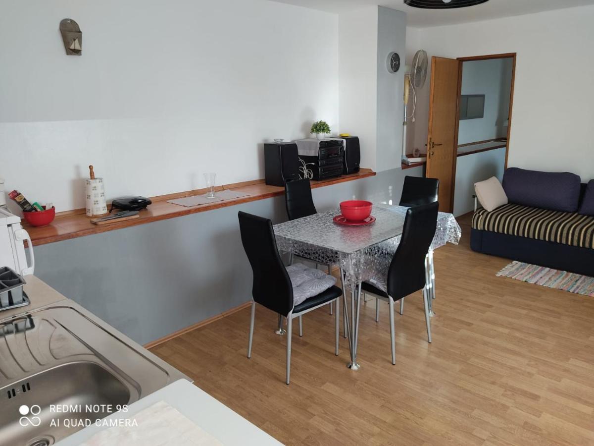 Apartmani Iva Sveti Juraj Eksteriør bilde